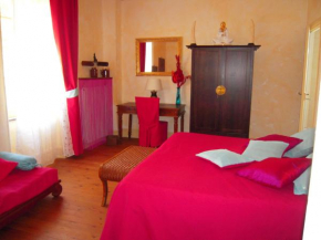 Room in Guest room - Hong Kong Guest room in the heart of the vineyard